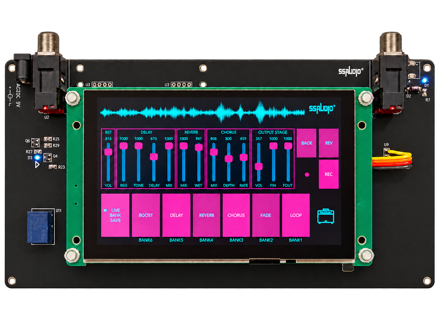 THG5 ACOU effects board with acoustic effects and looper controls
